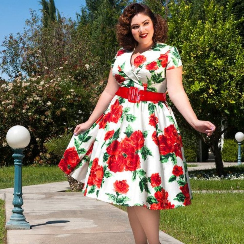 NWOT Red White Roses Pinup Couture Birdie Short Sleeve Dress 2X XXL